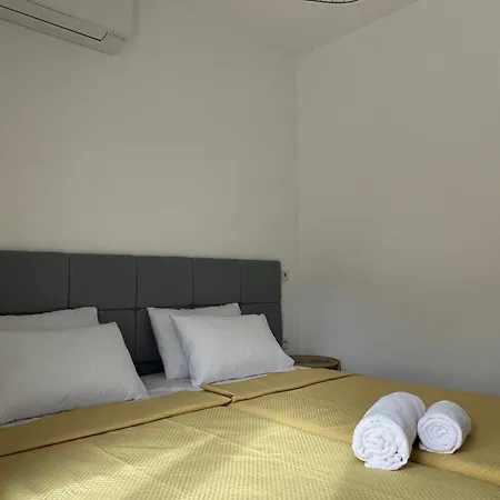 Apartment Theros -