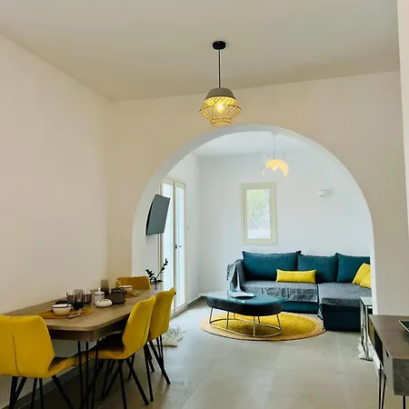 Apartment Theros -